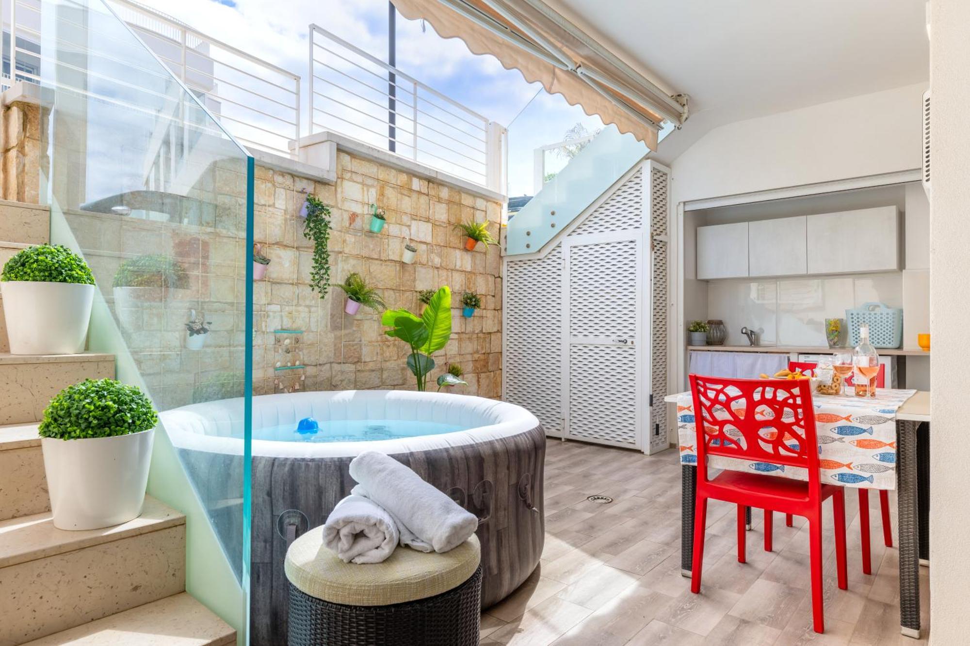 Cozy Marine Apt With Jacuzzi - 250Mt From Sea Polignano a Mare Kültér fotó